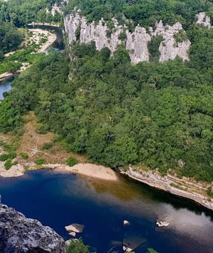 Descendre le Chassezac en canoë